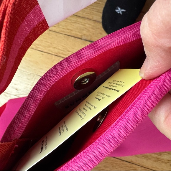 Summersalt 2 Bag pack: Neoprene Pink Hibiscus & Red NWT PLUS Seafoam Green - Picture 8 of 13